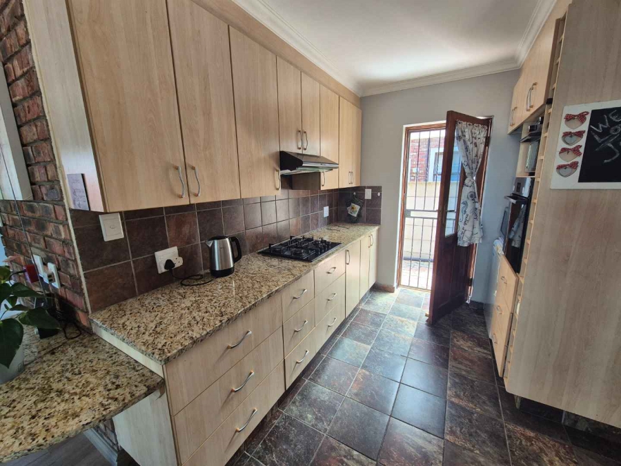 5 Bedroom Property for Sale in Tergniet Western Cape